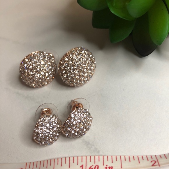 Set of 2 bright beautiful earrings. - Picture 7 of 8